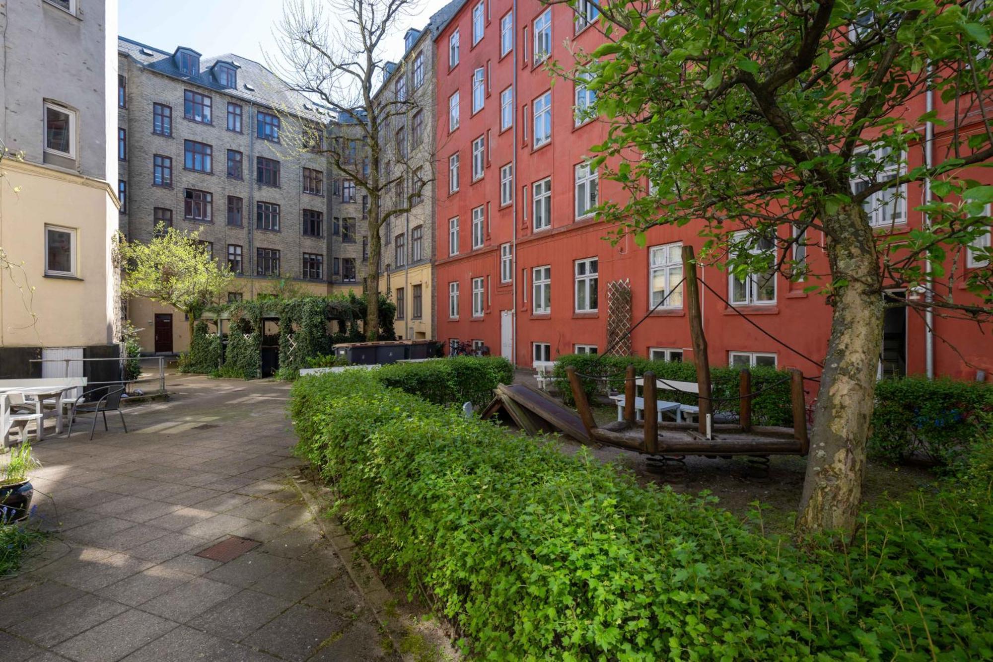 Lovely Flats In Vibrant Area Of * Copenhague